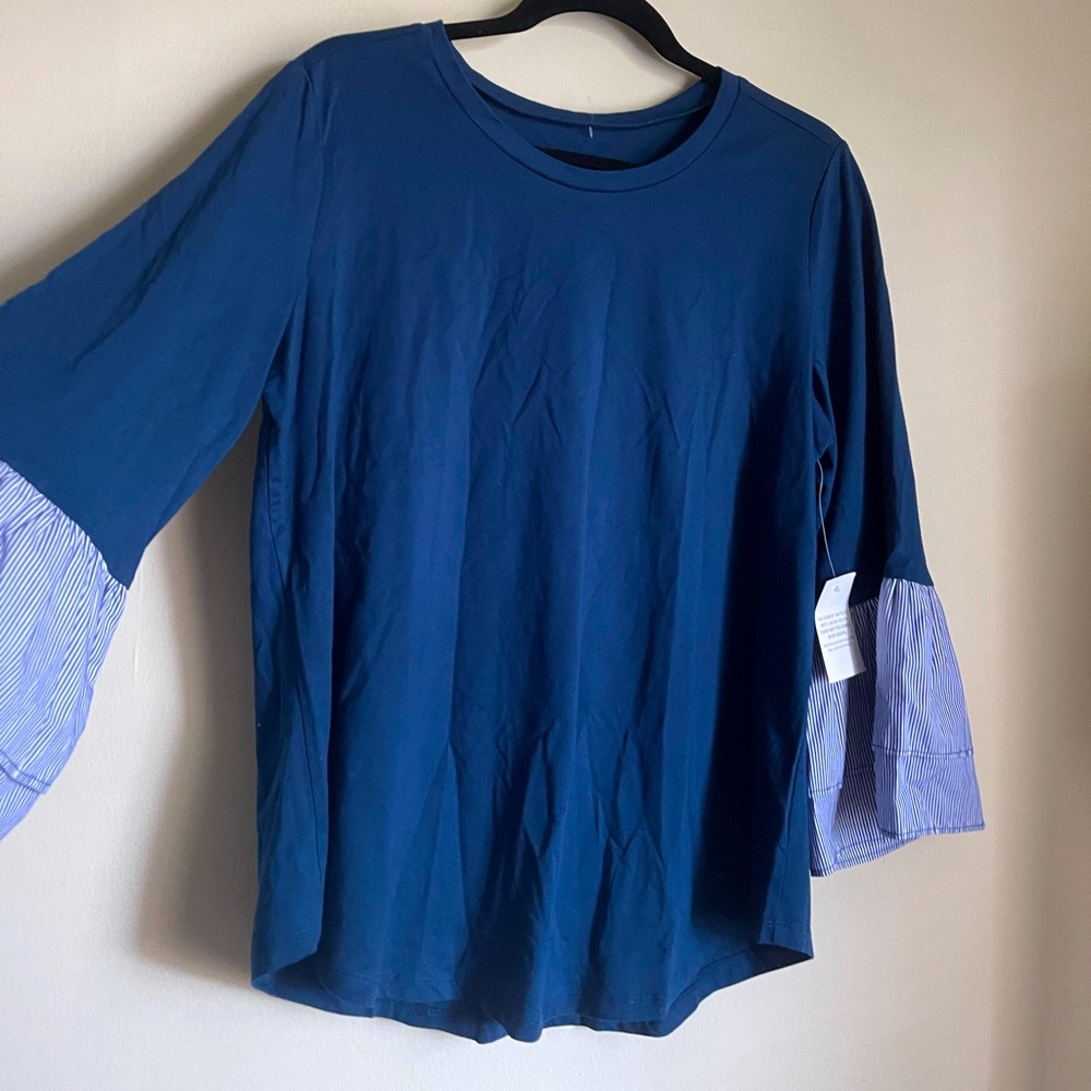 DG2 by Diane Gilman Ruffle Top In blue size L